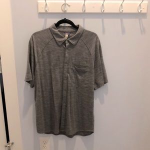 Ibex, large grey button down with pocket, merino
